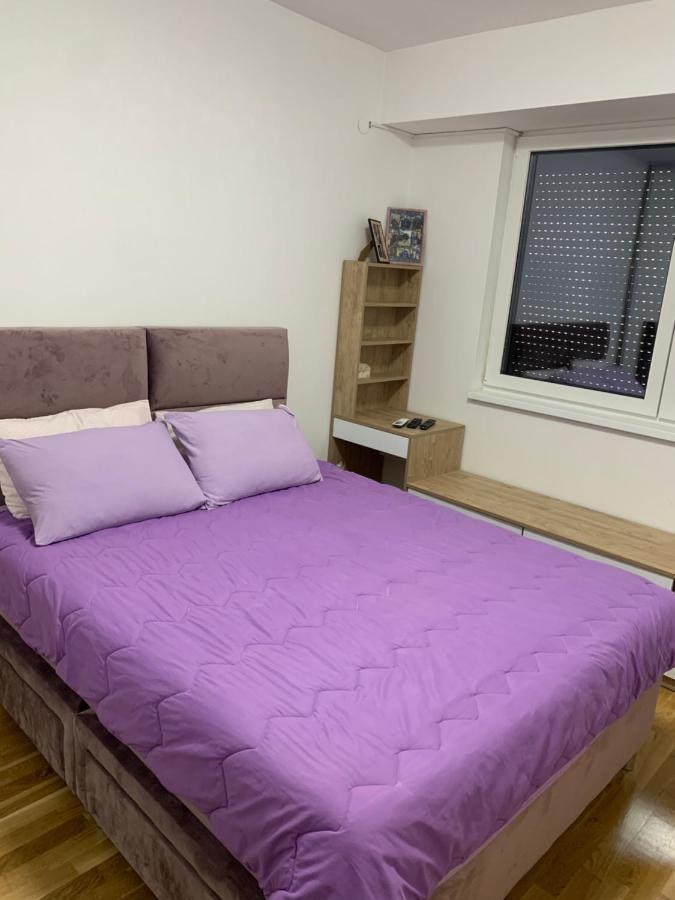 Pink Modern Apartment Skopje Eksteriør bilde