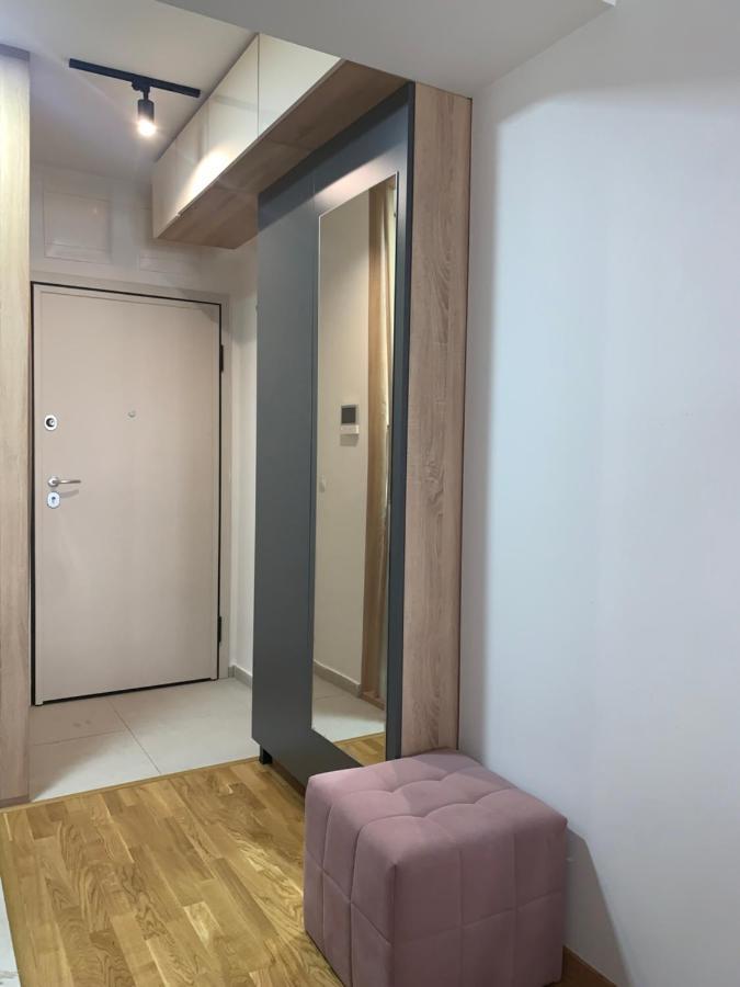 Pink Modern Apartment Skopje Eksteriør bilde