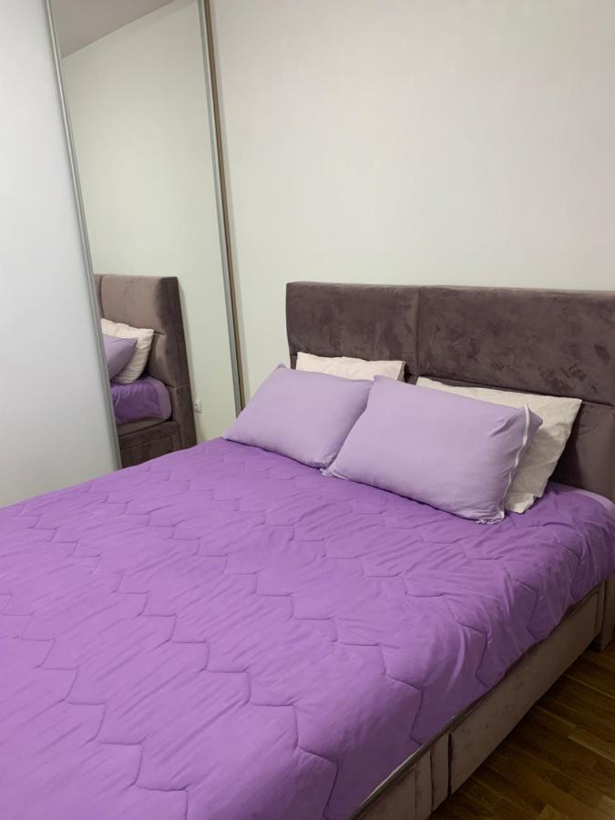 Pink Modern Apartment Skopje Eksteriør bilde